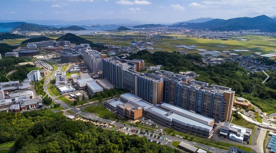 九州大学——一所本部位于日本福冈市的日本顶尖综合研究型国立大学