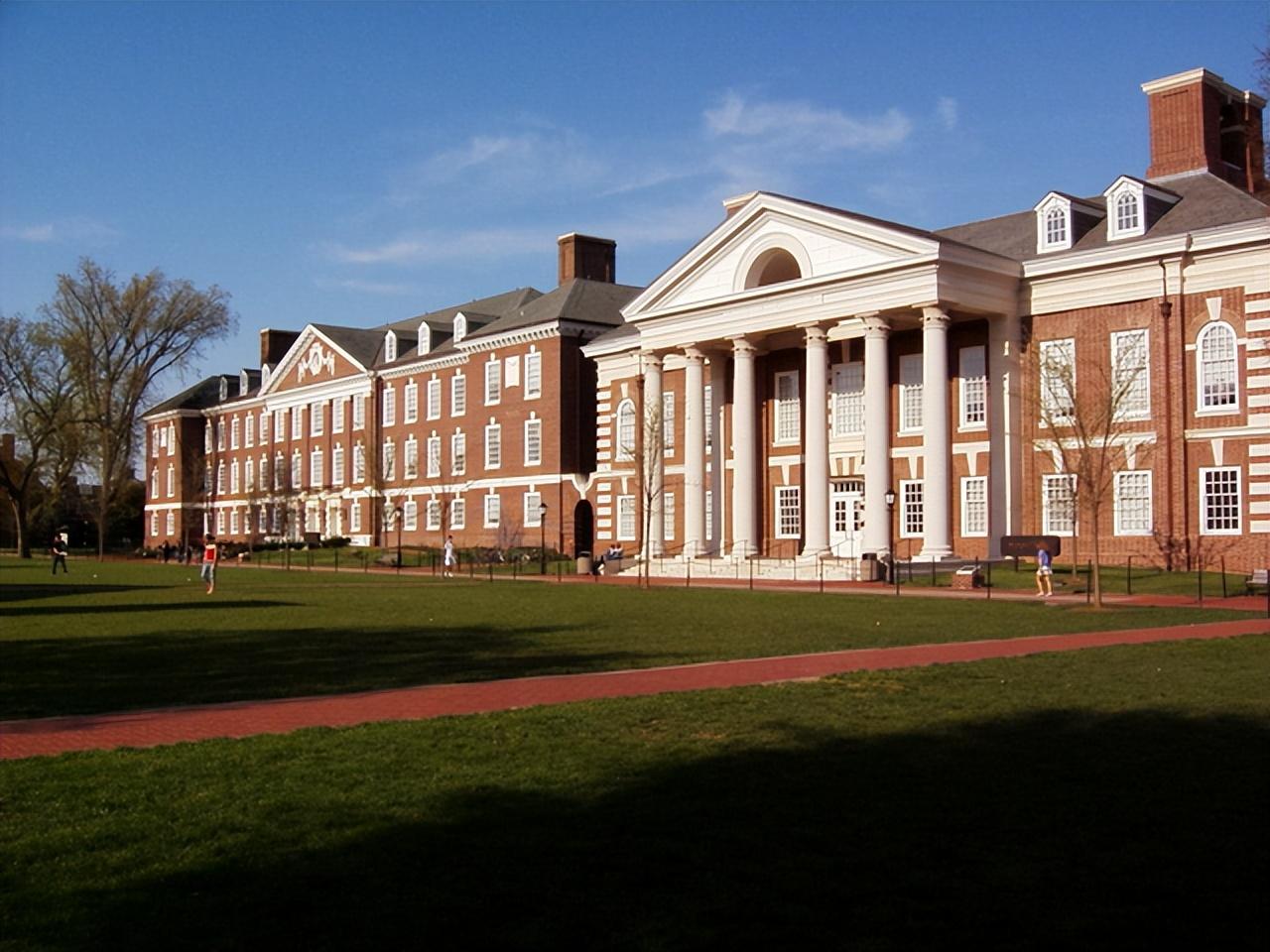 特拉华大学——学校始建于1743年，最初名为纽瓦克学院