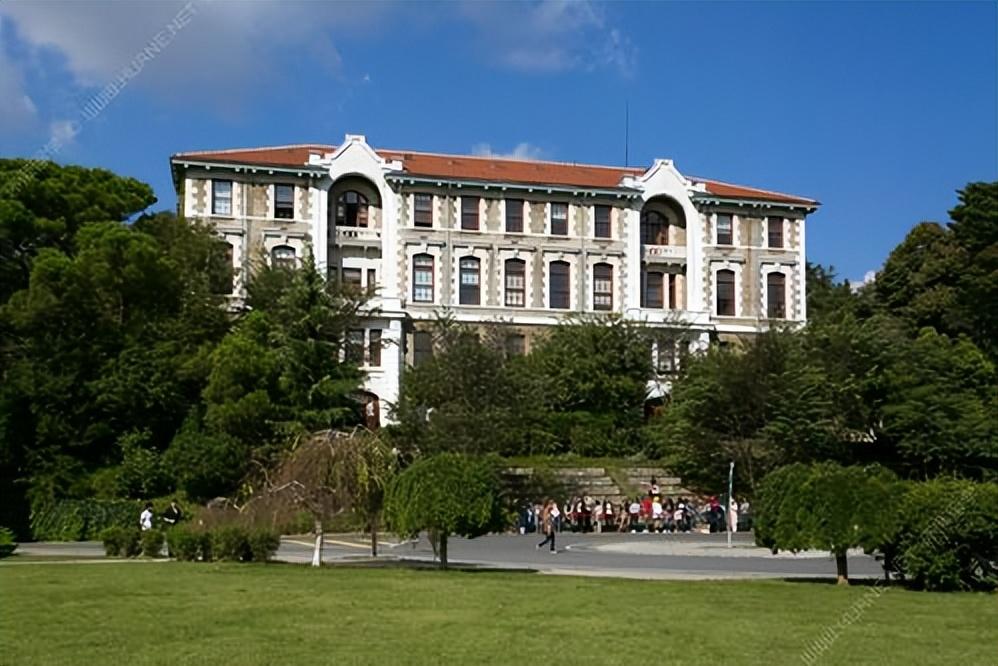 海峡大学——美国在海外建立的第一所美式高等教育机构
